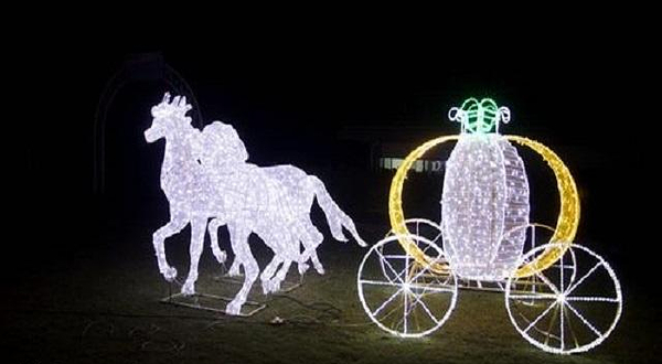 九龙山冰雪灯光马戏嘉年华