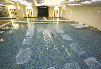 水晶都温泉SPA酒店第 3 张图片