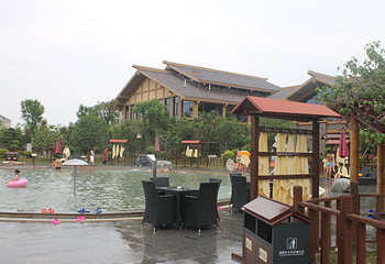 许昌金雨香草温泉水上乐园第 1 张图片