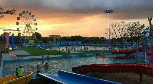 衢州乐翻天水上乐园