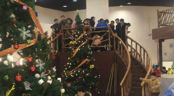 铭星冰雪主题乐园