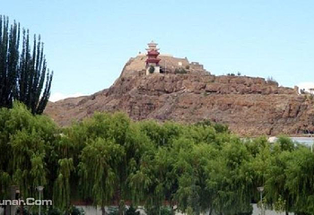 乌什县燕泉山风景区第 9 张图片