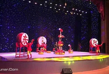 亚龙湾环球城杂技表演第 3 张图片