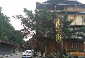 月亮街第 2 张图片