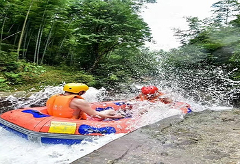 九天大峡谷漂流第 8 张图片
