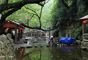 芦茨湾第 2 张图片