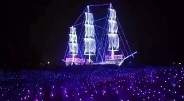 信阳张氏家居首界立体灯光节