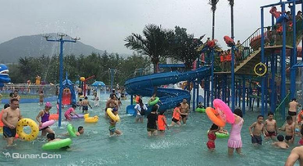 龙门崮风景区水上乐园