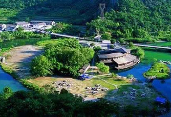芦茨湾第 4 张图片