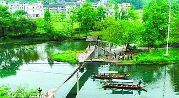 桃花岛苗俗度假村