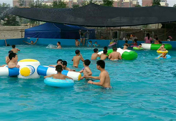 百亩湖水上乐园第 3 张图片