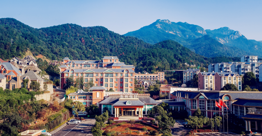 包含景点: 庐山东林假日温泉 去哪儿价                  暂无