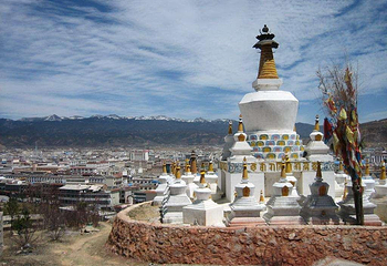 香格里拉市洛桑达瓦土司庄园第 1 张图片