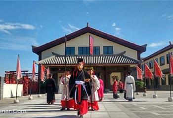 闾里古镇孙敬学堂第 4 张图片
