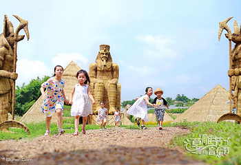 中国彩灯之乡第三届草雕节第 7 张图片