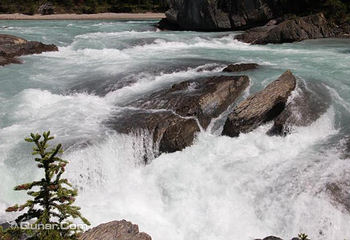 幽鹤国家公园第 2 张图片