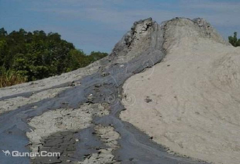 乌山顶泥火山第 1 张图片
