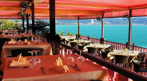 普吉卡林Baan Rim Pa悬崖餐厅