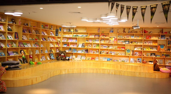 柚子蜜妈妈咖啡儿童图书馆