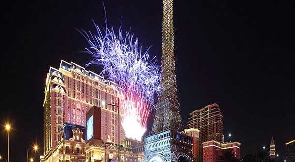 Crazy Horse Paris – 永恒的瘋馬