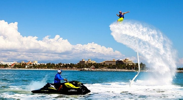 迪拜水上直立飞行