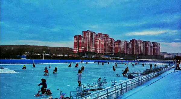 橡胶坝冰雪乐园