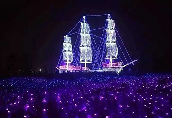 2018吕梁巴黎灯光秀第 26 张图片