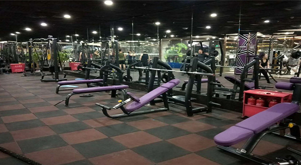 佰隆游泳健身会所