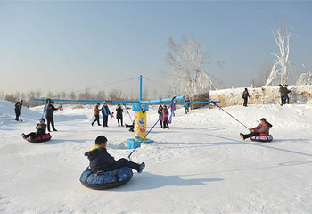 鸡冠山冰雪乐园第 9 张图片