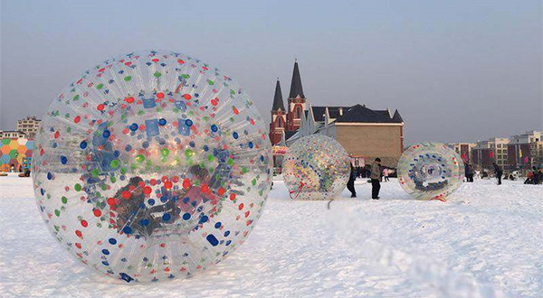 天通苑龙德广场冰雪嘉年华
