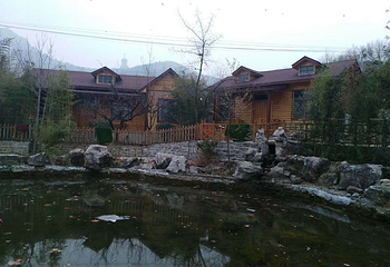 鹿泉山庄嬉雪园第 1 张图片