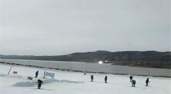 千年景区滑雪场