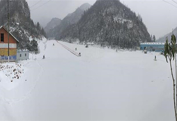 武当国际滑雪场第 5 张图片