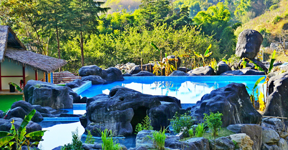 大理漾濞县石门关硫磺碳酸养生温泉票2张 高级公寓房1间1晚