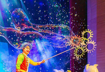 泰安魔幻泡泡秀第 1 张图片