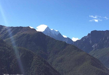 央迈勇雪山第 1 张图片