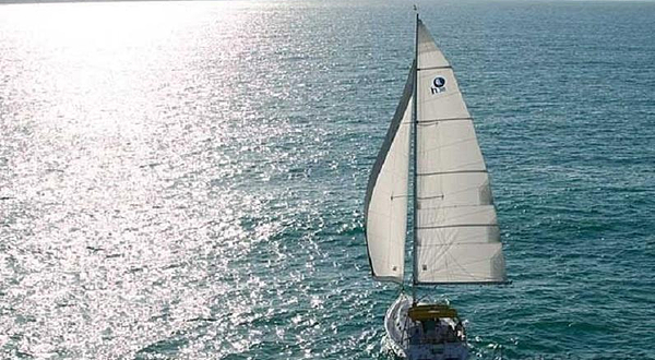 名岛帆船俱乐部