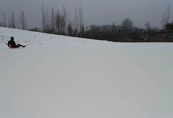 薛城日月山滑雪场第 3 张图片