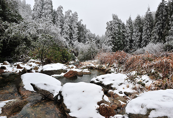 桂林天湖冰雪世界滑雪场第 13 张图片