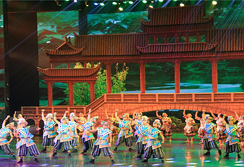 张家界《魅力湘西》演出第 33 张图片