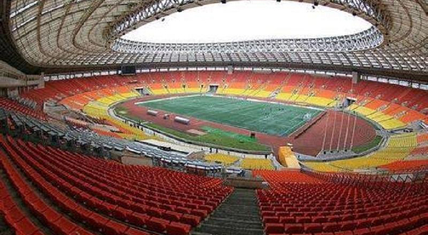 卢日尼基体育场