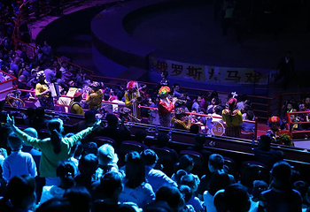 满洲里套娃景区大马戏第 2 张图片