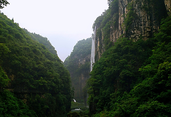 古苗河百瀑大峡谷景区第 13 张图片
