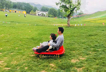 飞虹滑草场第 6 张图片