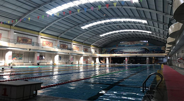 双发游泳馆