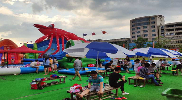 乐翻天水上乐园