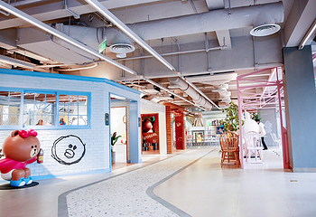 LINE FRIENDS 杭州湖滨银泰in77店第 8 张图片