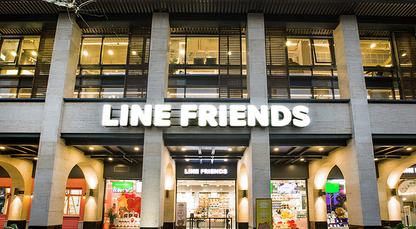 LINE FRIENDS 杭州湖滨银泰in77店
