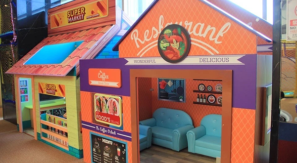 蓝鹦鹉探险俱乐部