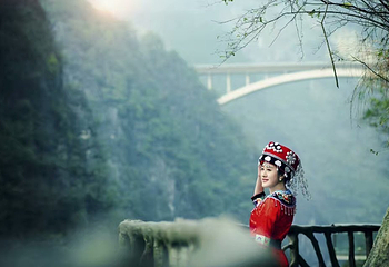 中国黔江城市大峡谷第 4 张图片